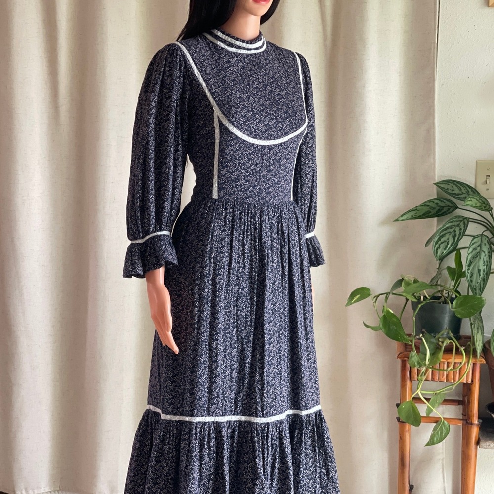 Anthropologie Meadows Amaryllis Floral Dress Navy Cotton Prairie Cottagecore 10 - Picture 5 of 14